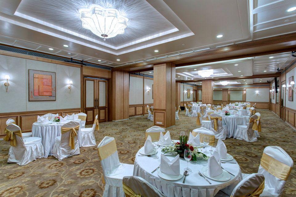 Royal Tulip Navi Mumbai Hotel Exterior foto